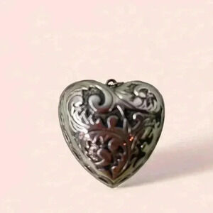 Puffed Fillagree Heart Pendant